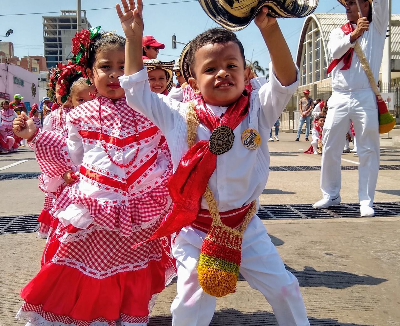 Este lunes, desfile de la 84 será en parque de la Electrificadora Notiweb